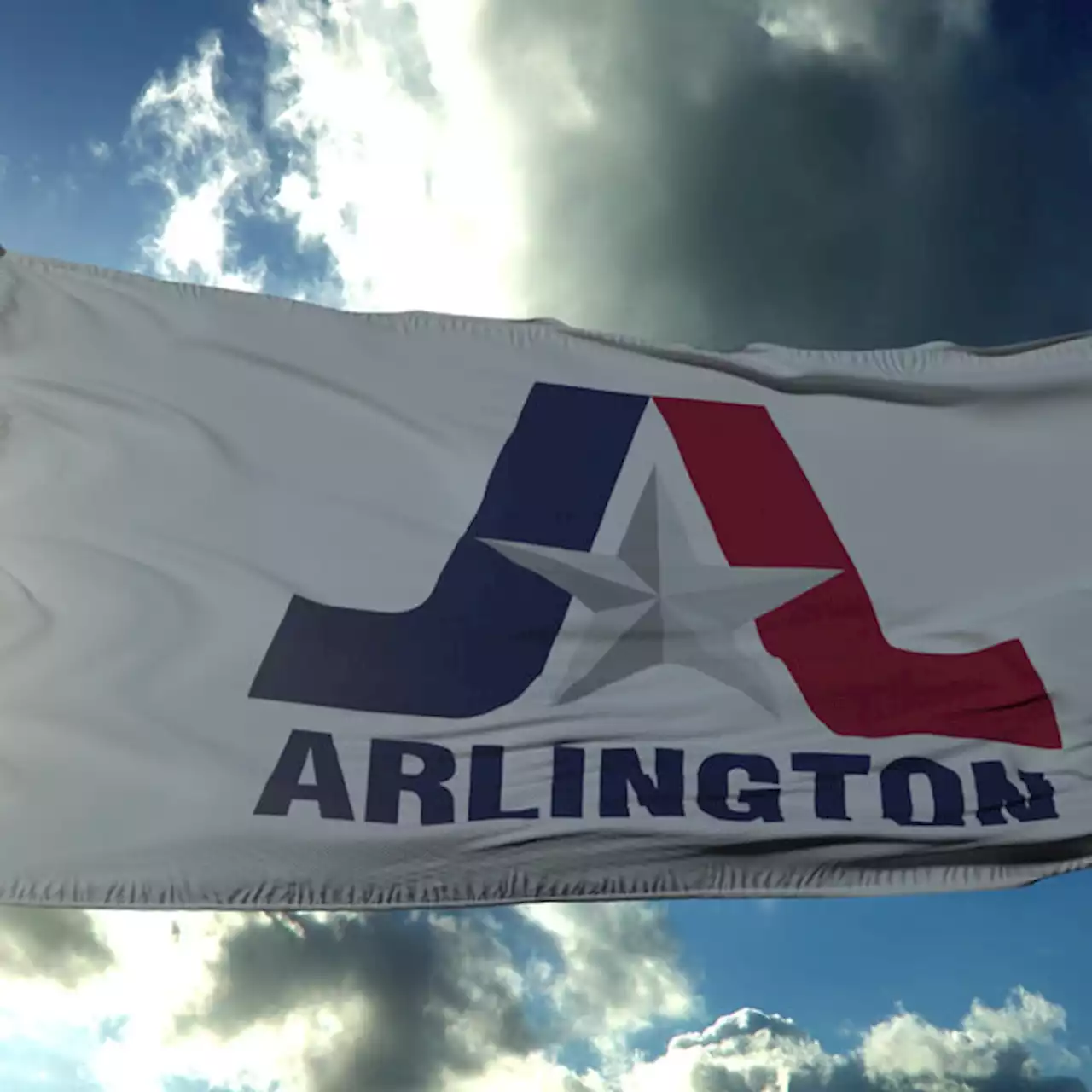 Arlington Mayor Jim Ross talks economic development and more for the city - KRLD News