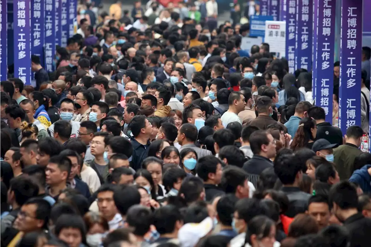 Unemployed Youth May Be China’s Biggest Economic Challenge