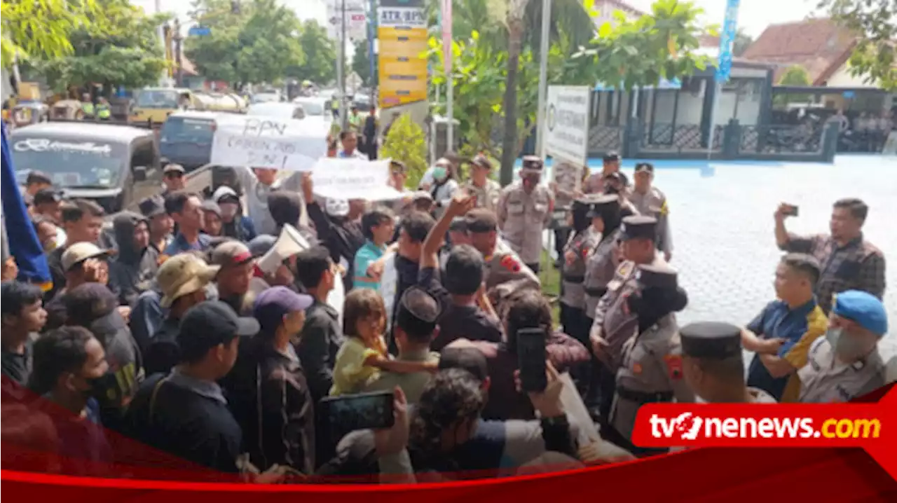 Unjuk Rasa Warga Tuntut Pelaku Pencabulan Anak Dibawah Umur di Pemalang Segera Diproses Hukum