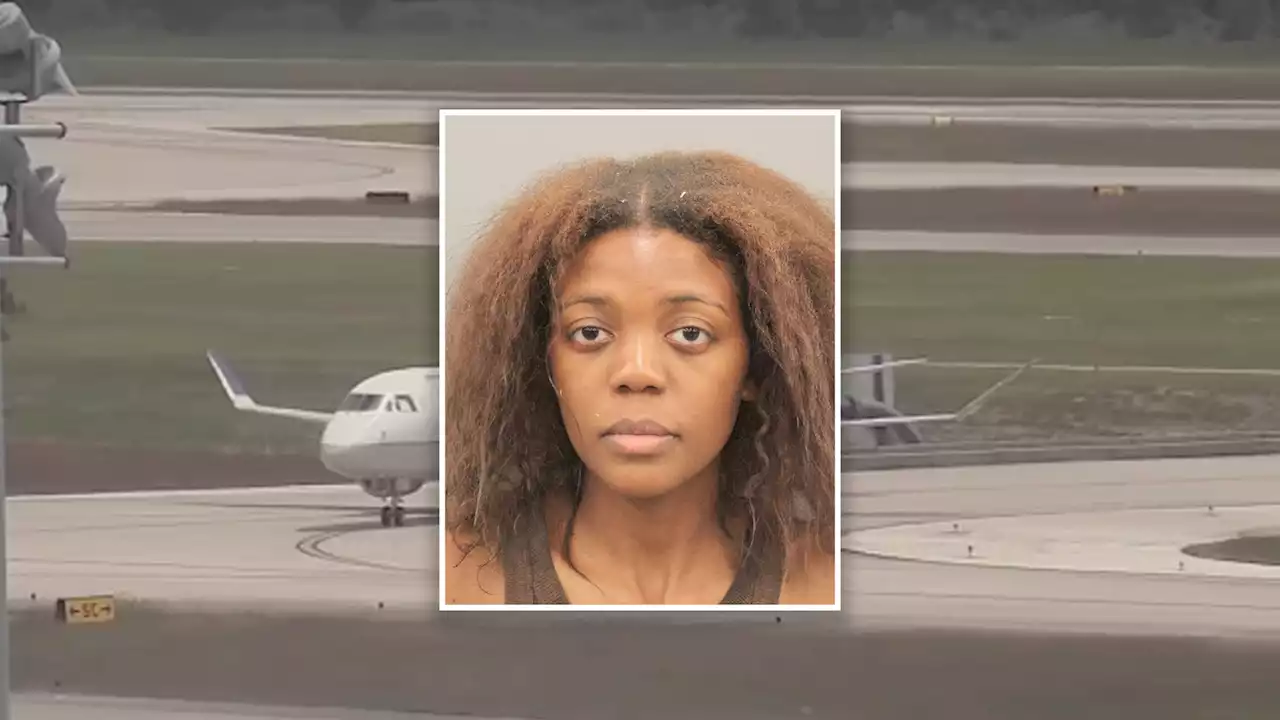 22-year-old woman charged after security breach at Bush Intercontinental Airport, HPD says