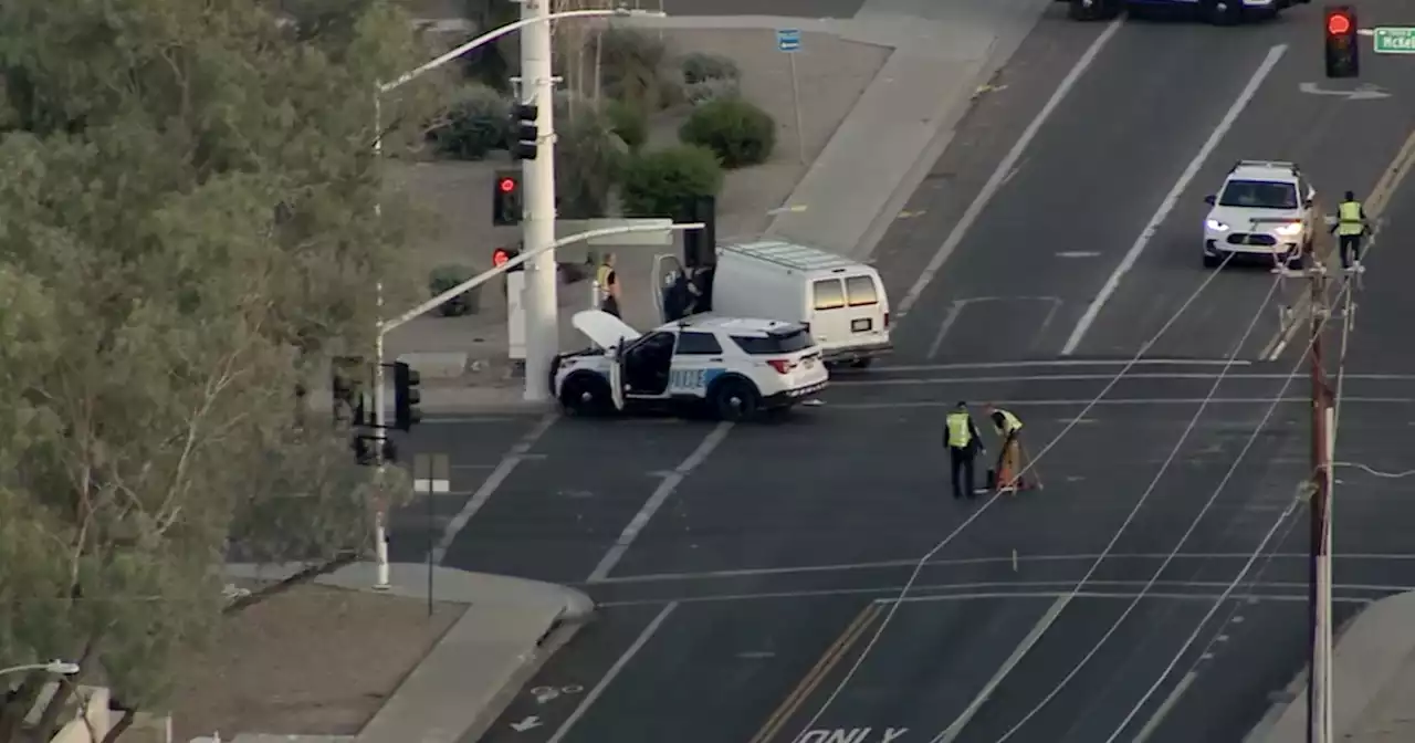 Scottsdale police officer taken to hospital after crash