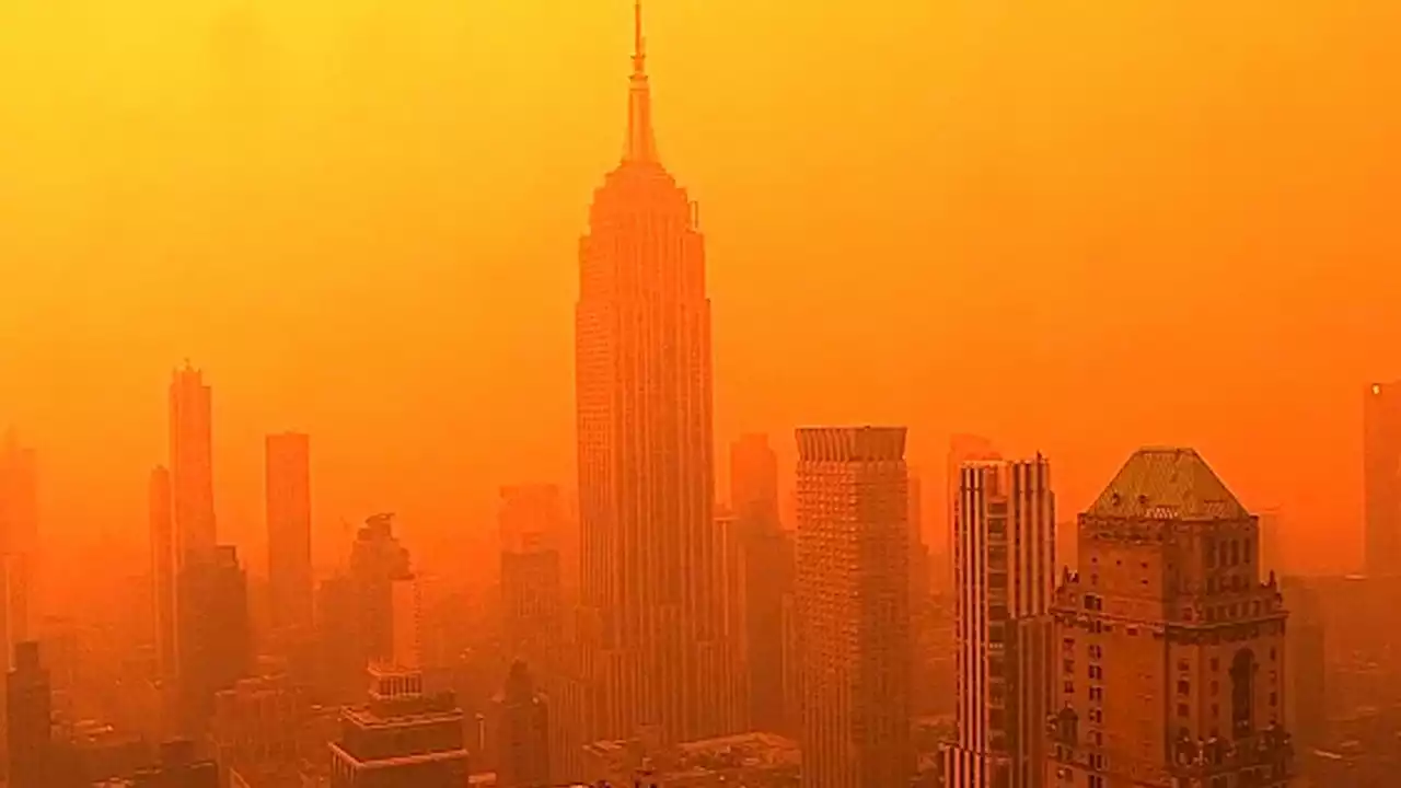 WATCH LIVE: New York skyline bright orange due to Canada wildfires