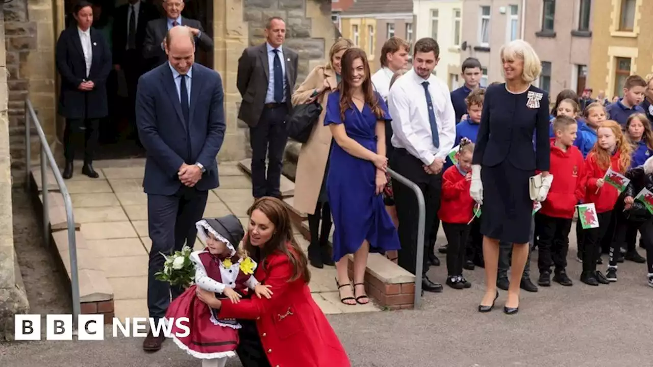 William and Kate offer to restock burgled Swansea food bank