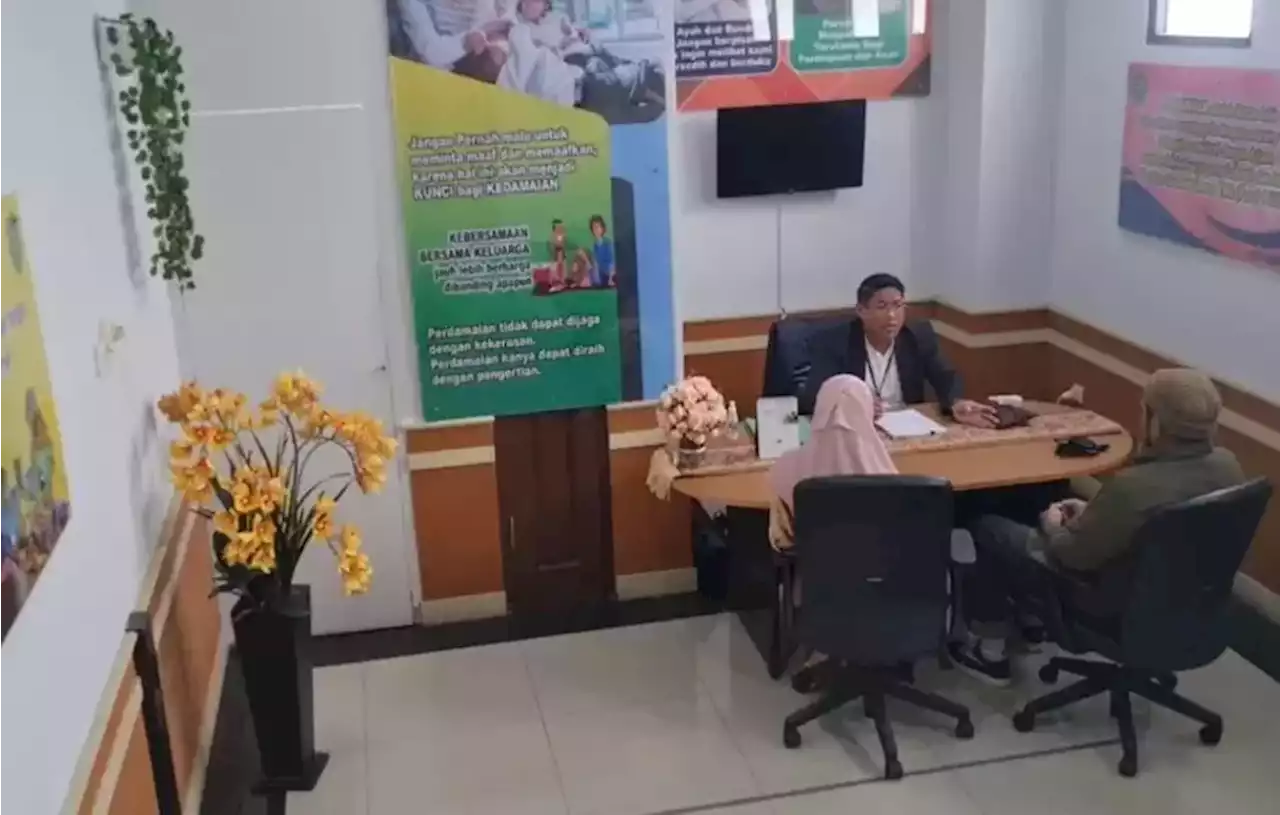 Virgoun dan Inara Rusli Jalani Persidangan Mediasi