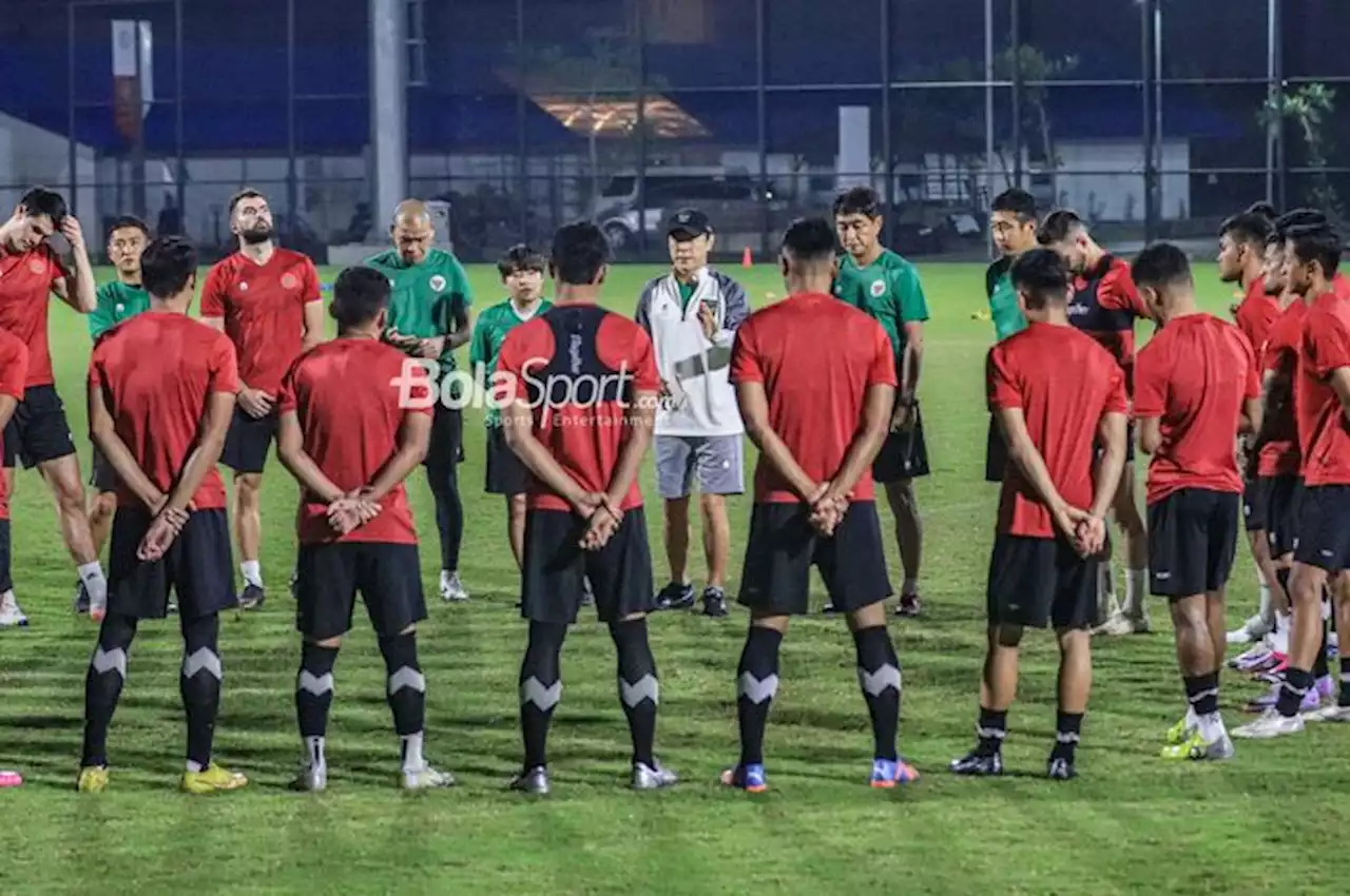 Kondisi Fisik Kembali Jadi Musuh Besar Timnas Indonesia Jelang Laga Melawan Palestina dan Argentina - Bolasport.com