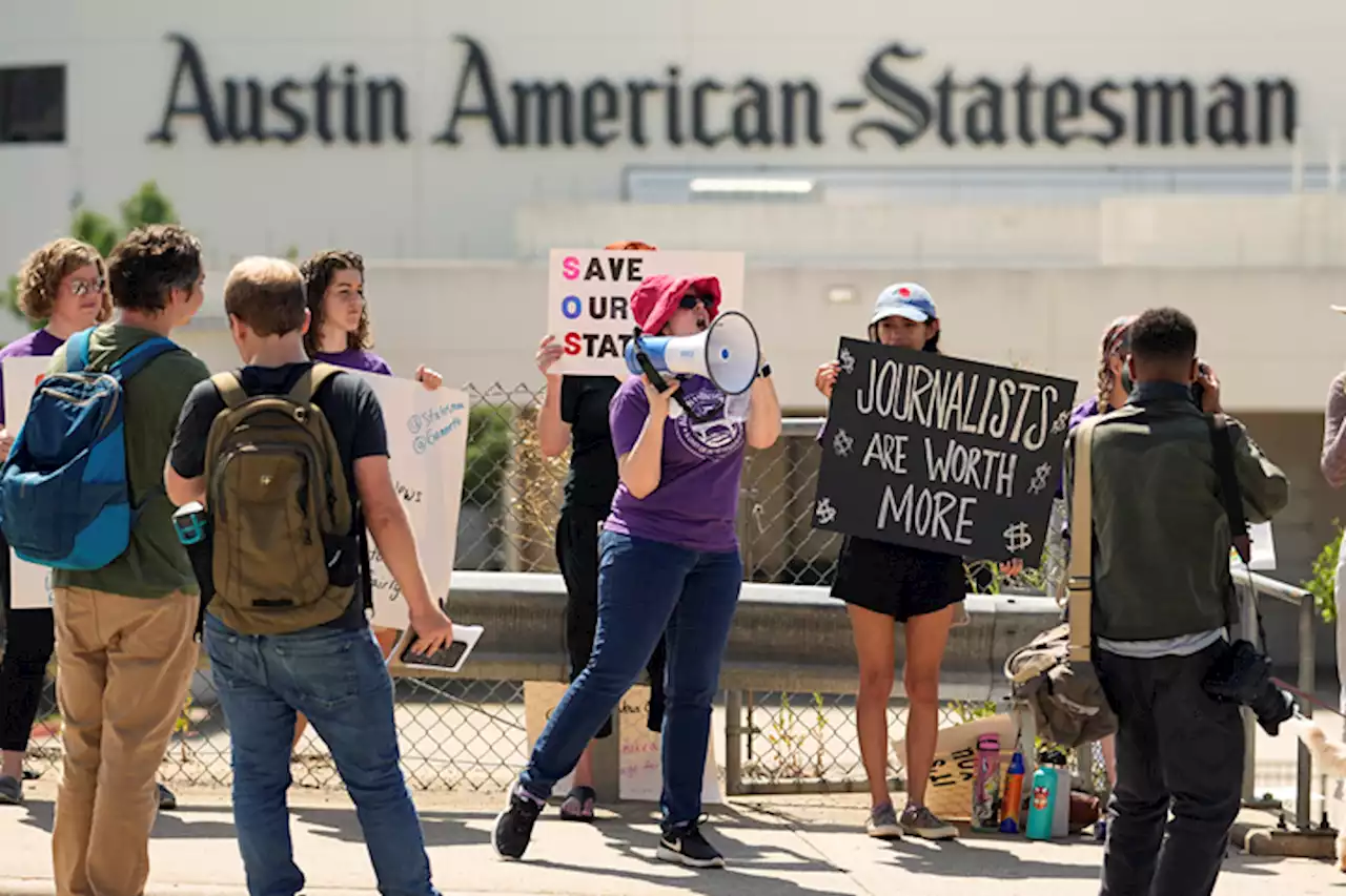 Journalists strike to demand leadership change at biggest US newspaper chain | Alexandra Olson / AP Business Writer