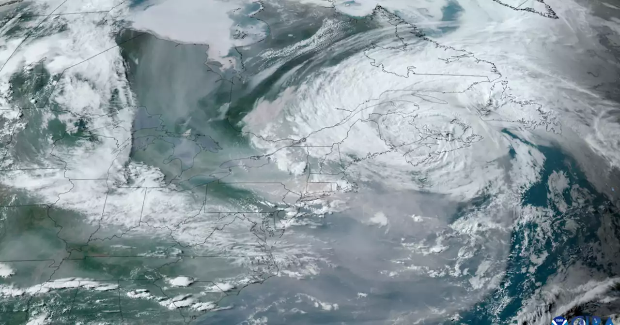 Maps, satellite images show Canadian wildfire smoke enveloping U.S. East Coast as air quality deteriorates