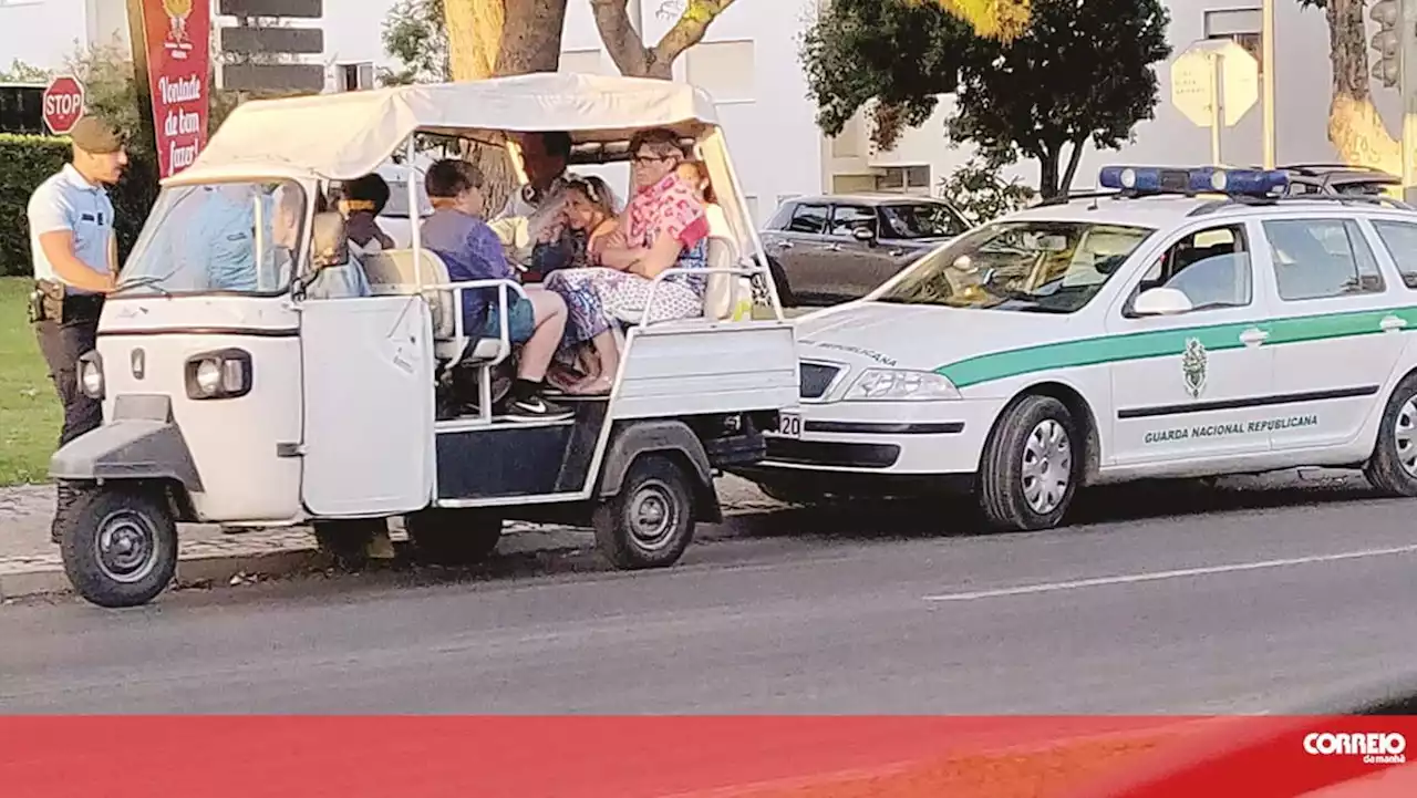 Vila Nova de Gaia impõe regras para tuk-tuk e comboios turísticos