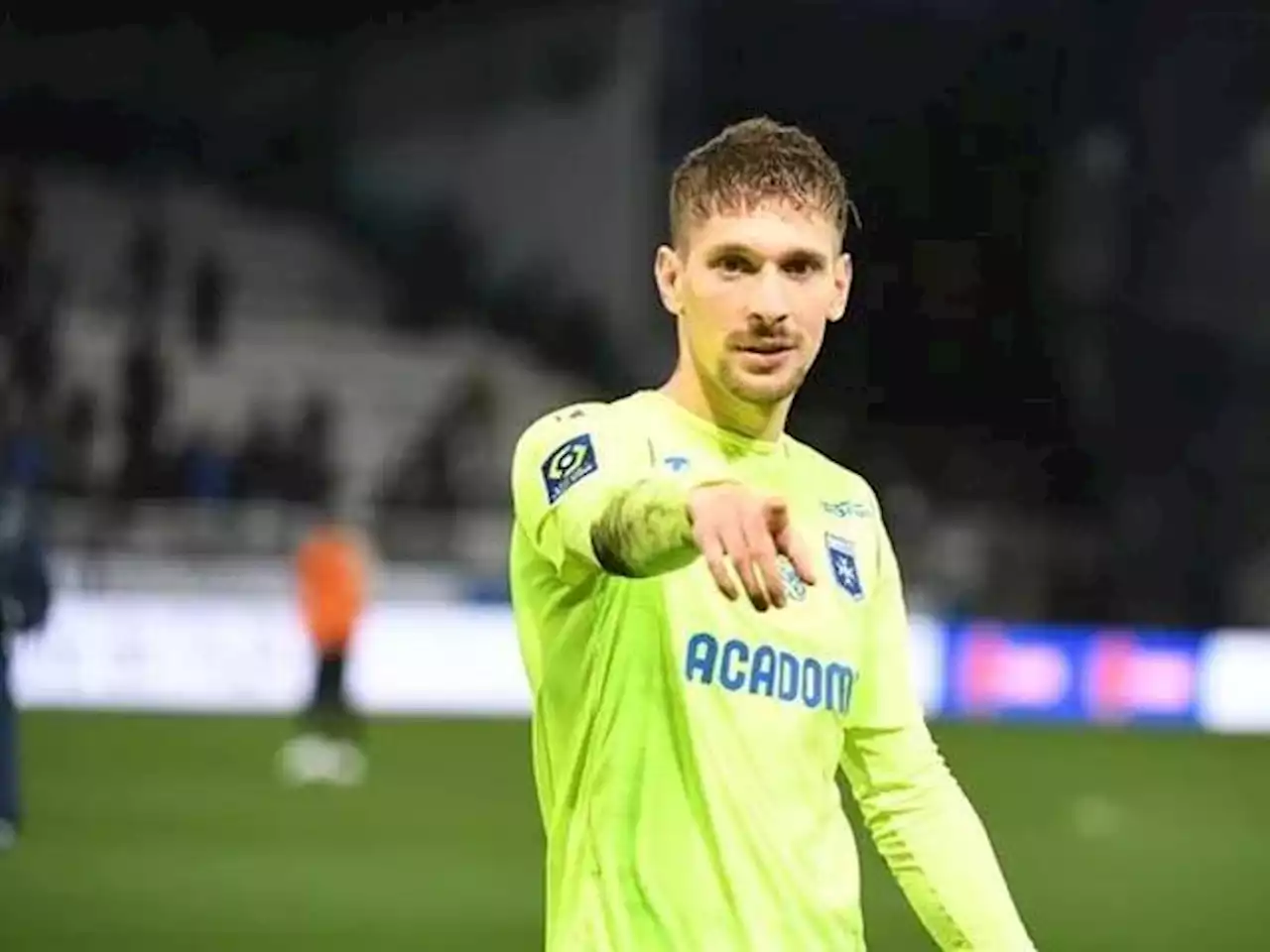 Radu, due errori incredibili contro il Lens: l’Auxerre finisce in B