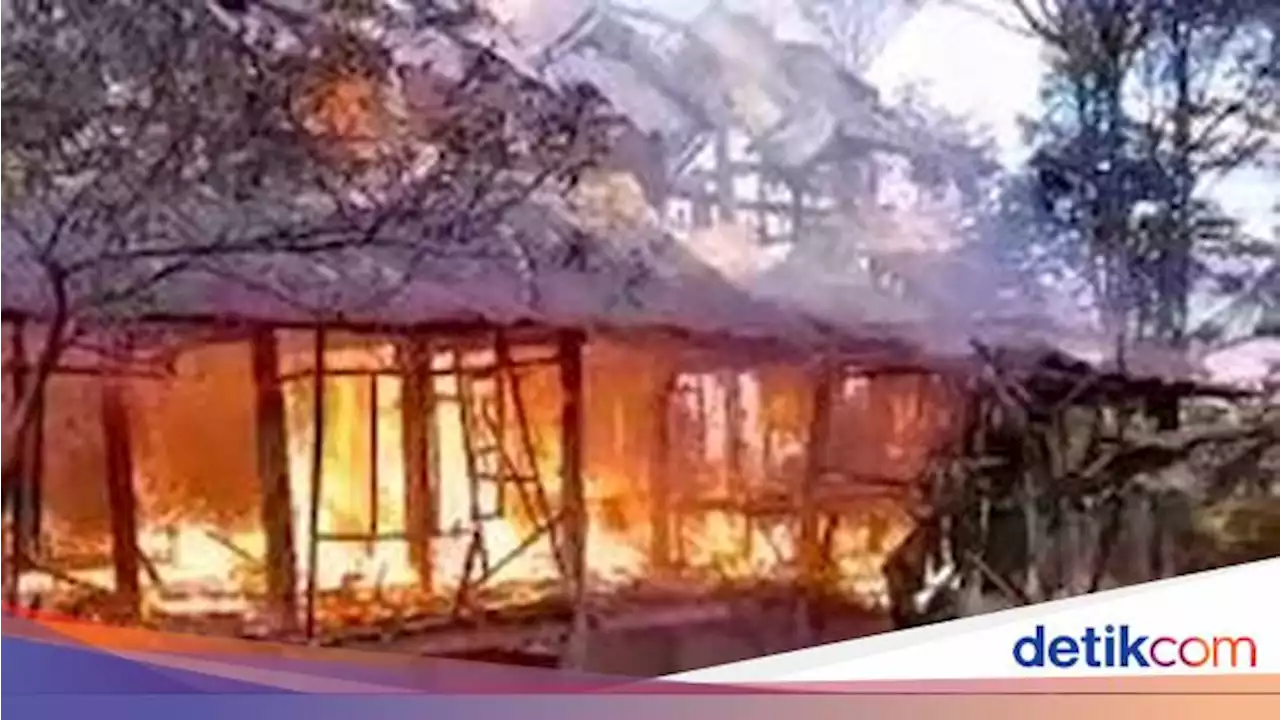 Rumah Adat di Sinjai Terbakar gegara Warga Bakar Sarang Tawon