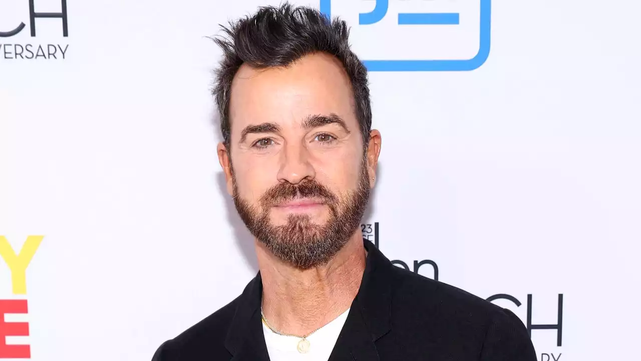 Justin Theroux Hilariously Roasts His Own 'Sex and the City' Character