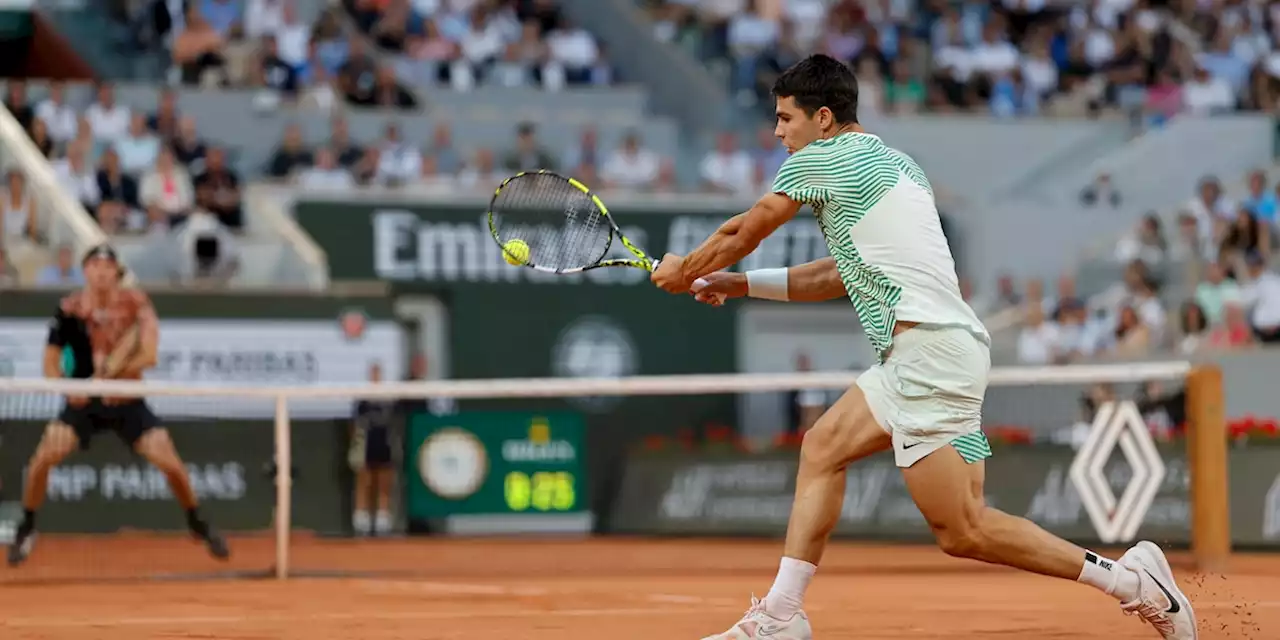 Nummer 5 der Welt vorgeführt! Alcaraz fegt über Tsitsipas hinweg