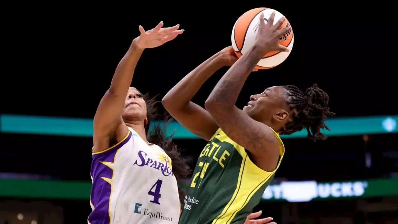 Storm rally from 21-point deficit, get first win 66-63 over Sparks