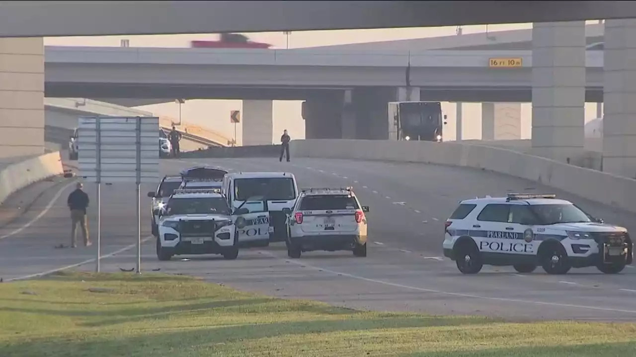 Pearland police investigate deadly auto-pedestrian crash on SH 288