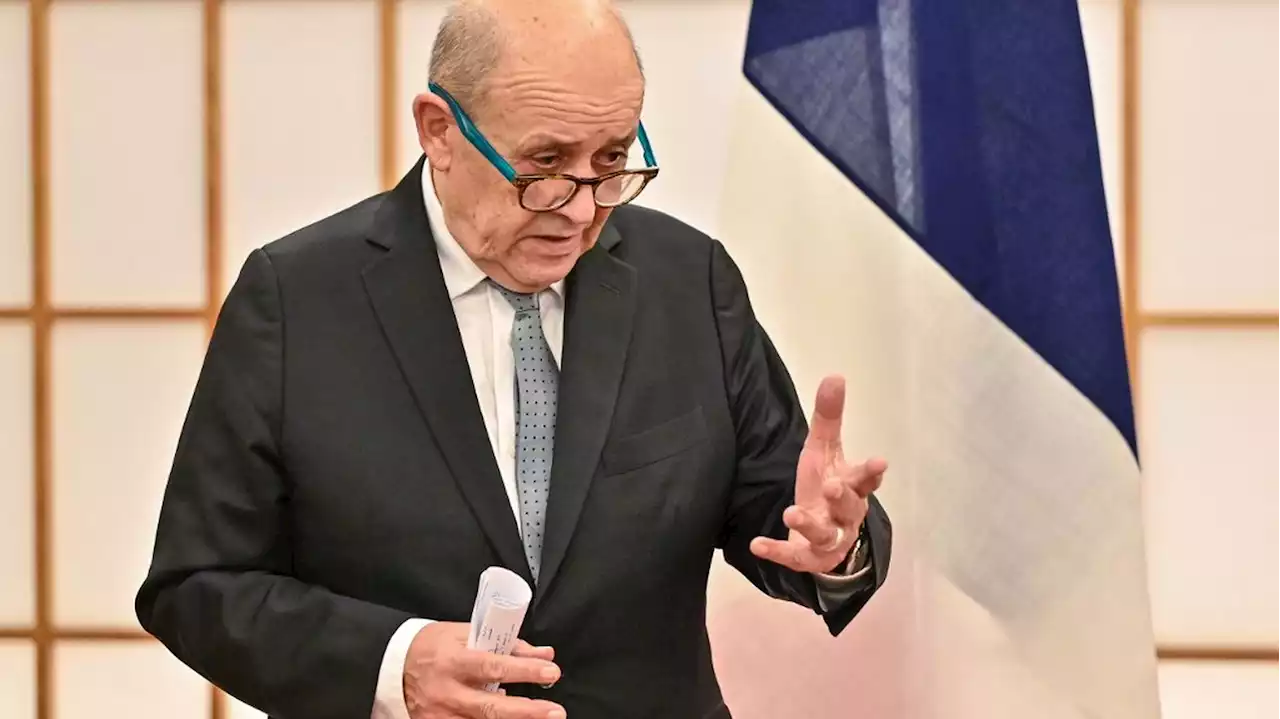 Liban : Emmanuel Macron nomme Jean-Yves Le Drian comme 'envoyé personnel'