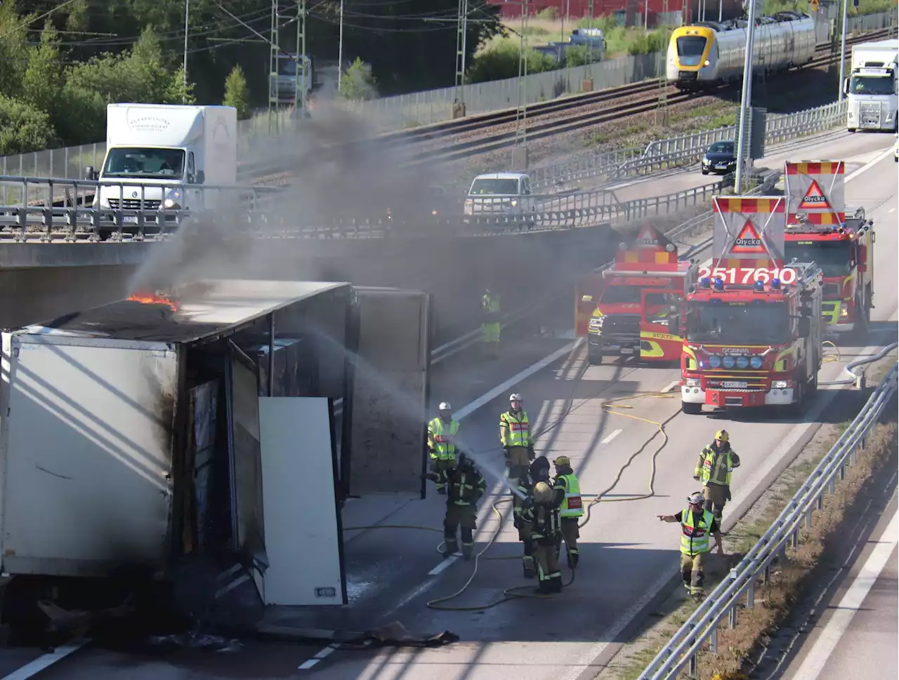 Lastbilsbrand på E45