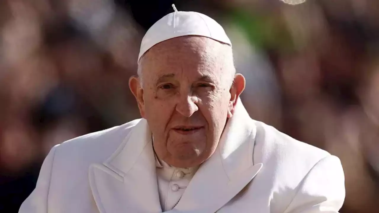 Laparocele, cos'è l'ernia di cui soffre Papa Bergoglio