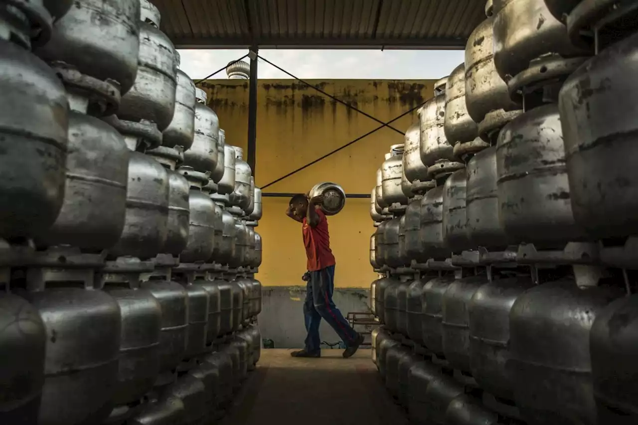 Distribuidoras de gás de cozinha serão notificadas por não repassarem queda de preços ao consumidor