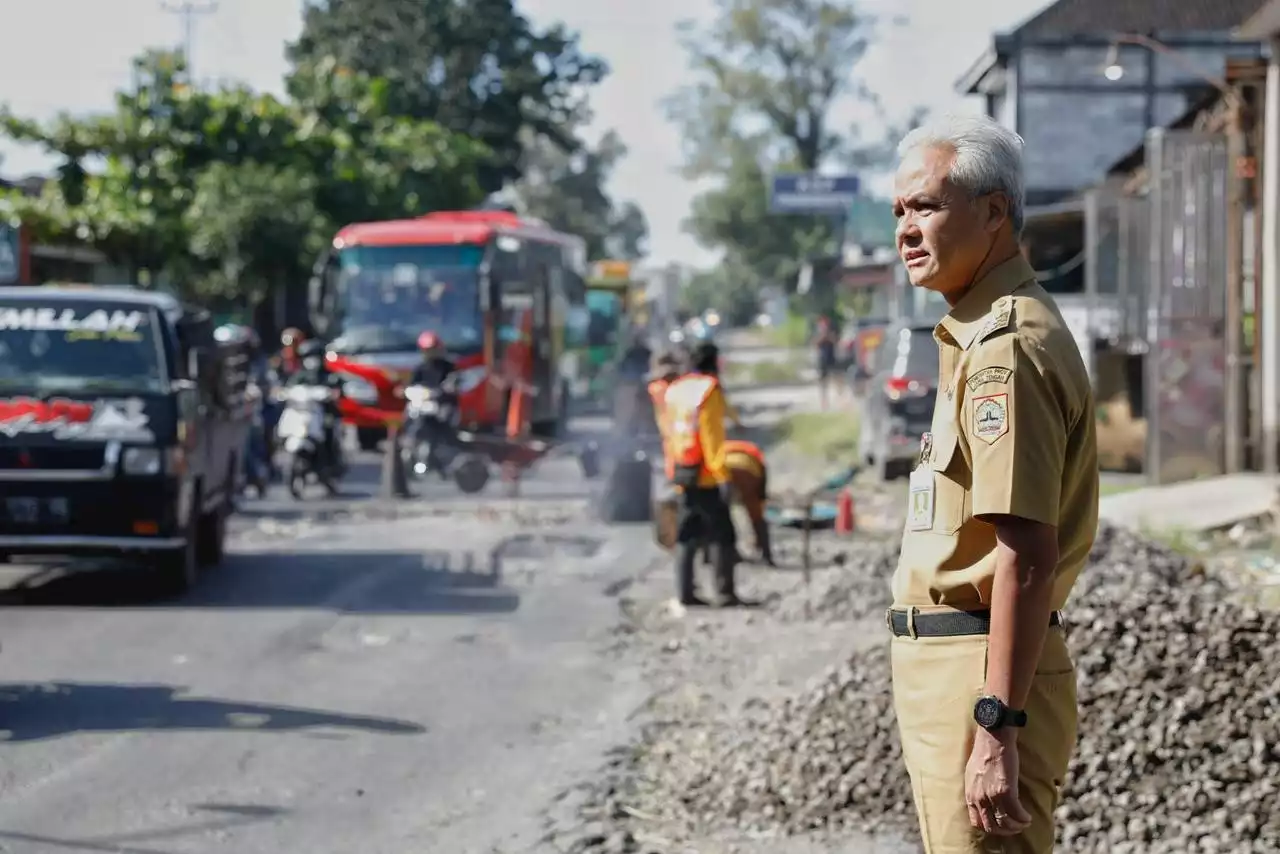 Ganjar Anggarkan Rp 437 M Untuk Kebut Perbaikan dan Pemeliharaan Jalan