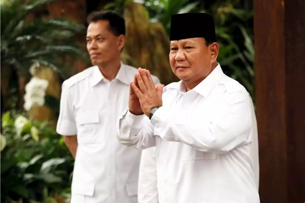 Kinerja Menhan Mengecewakan, Dewinta Bandingkan Prabowo dengan Johnny Plate