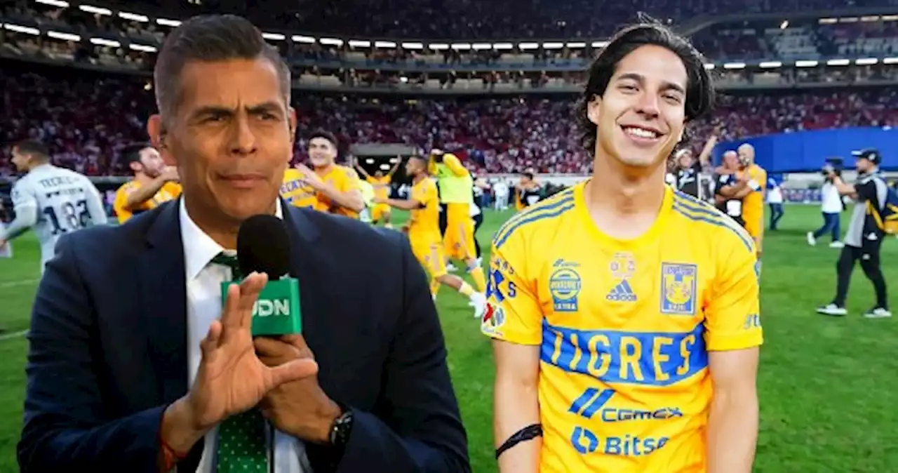 Oswaldo Sánchez felicita a Diego Lainez tras polémica en la Final