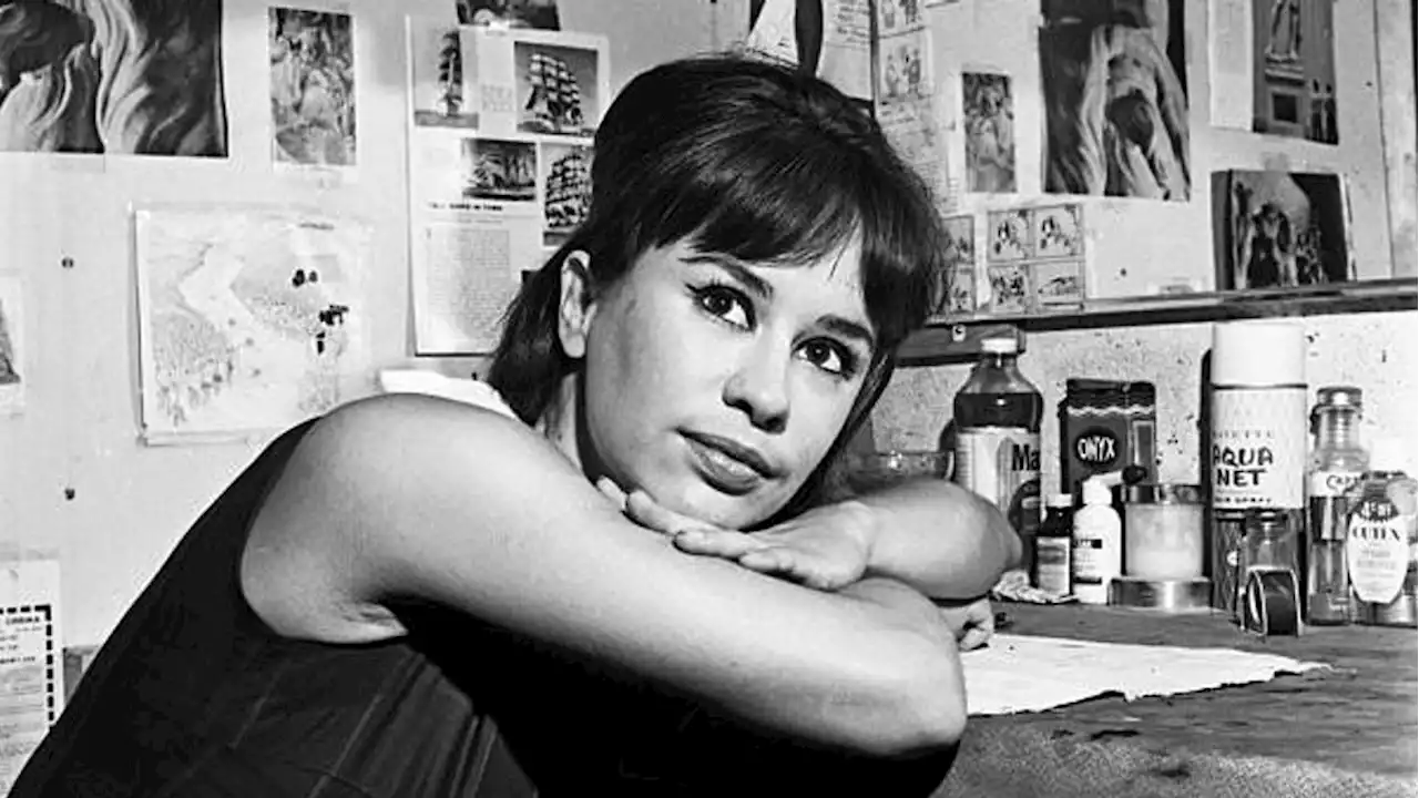 Astrud Gilberto, singer of 'The Girl from Ipanema,' dead at 83