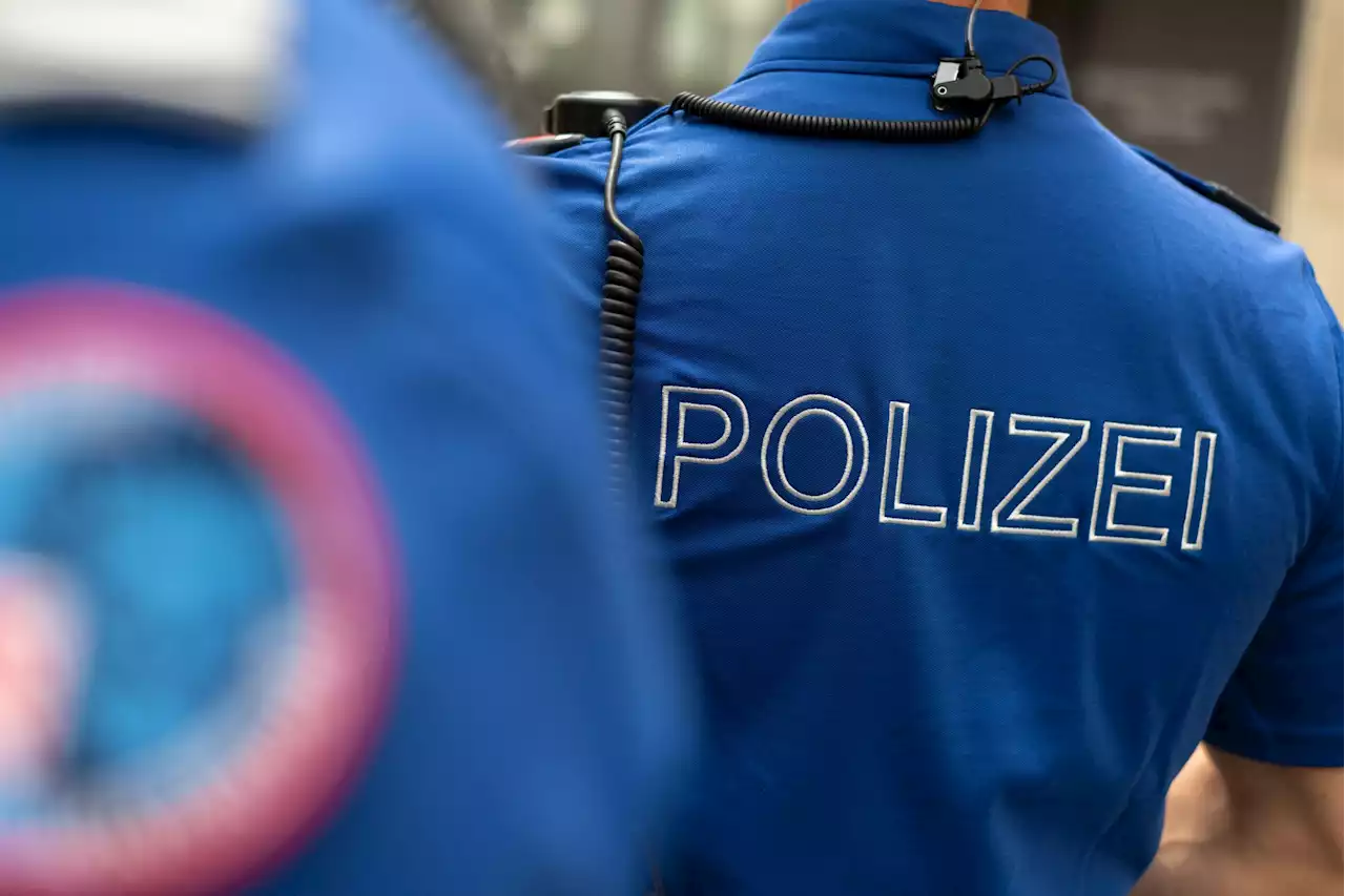 Stadt Winterthur ZH: Fussgänger (51) frontal von Auto erfasst und schwer verletzt