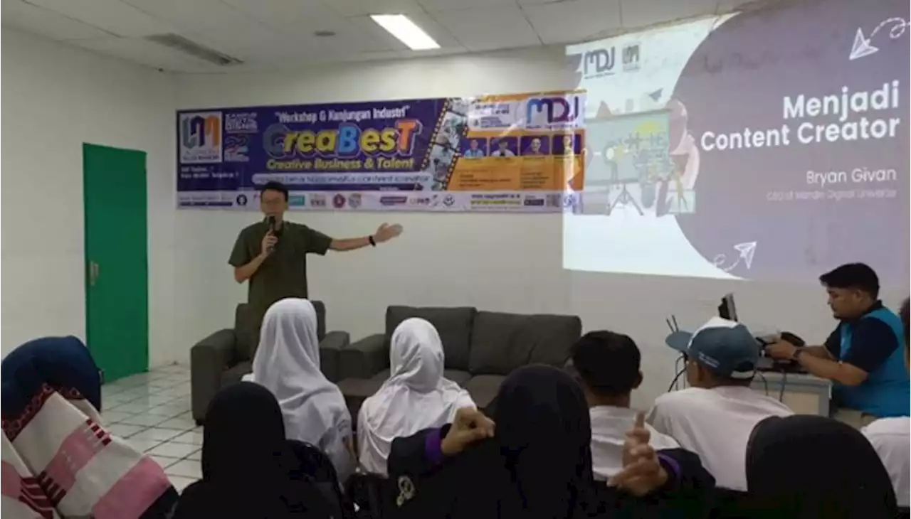 Bryan Givan Ajak Gen Z Kenali |em|Personal Branding |/em|untuk Jadi Content Creator |Republika Online