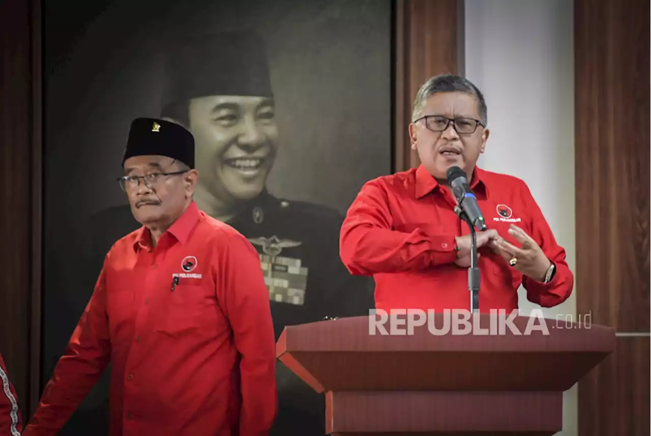 Hasto 'Sentil' Prabowo: Semua Harus Satu Nafas dengan Jokowi |Republika Online