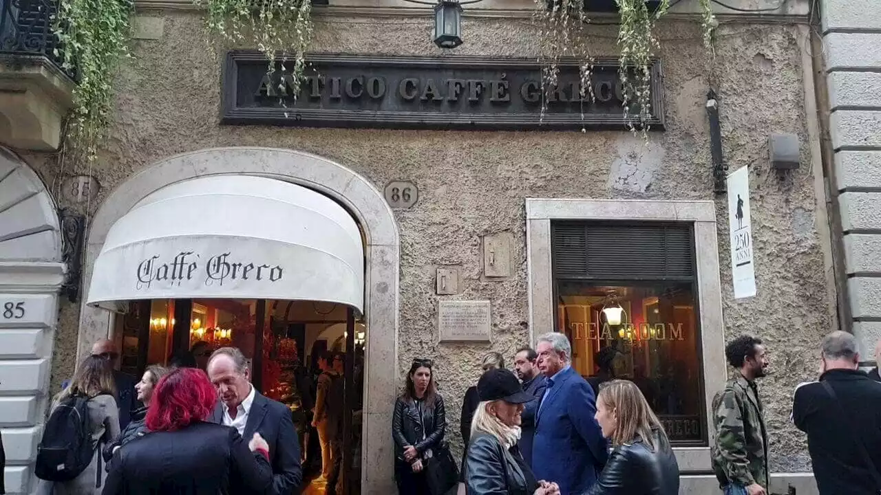 Caffè Greco, vecchia gestione sotto sfratto ma la proprietà promette: 'Non chiuderà'