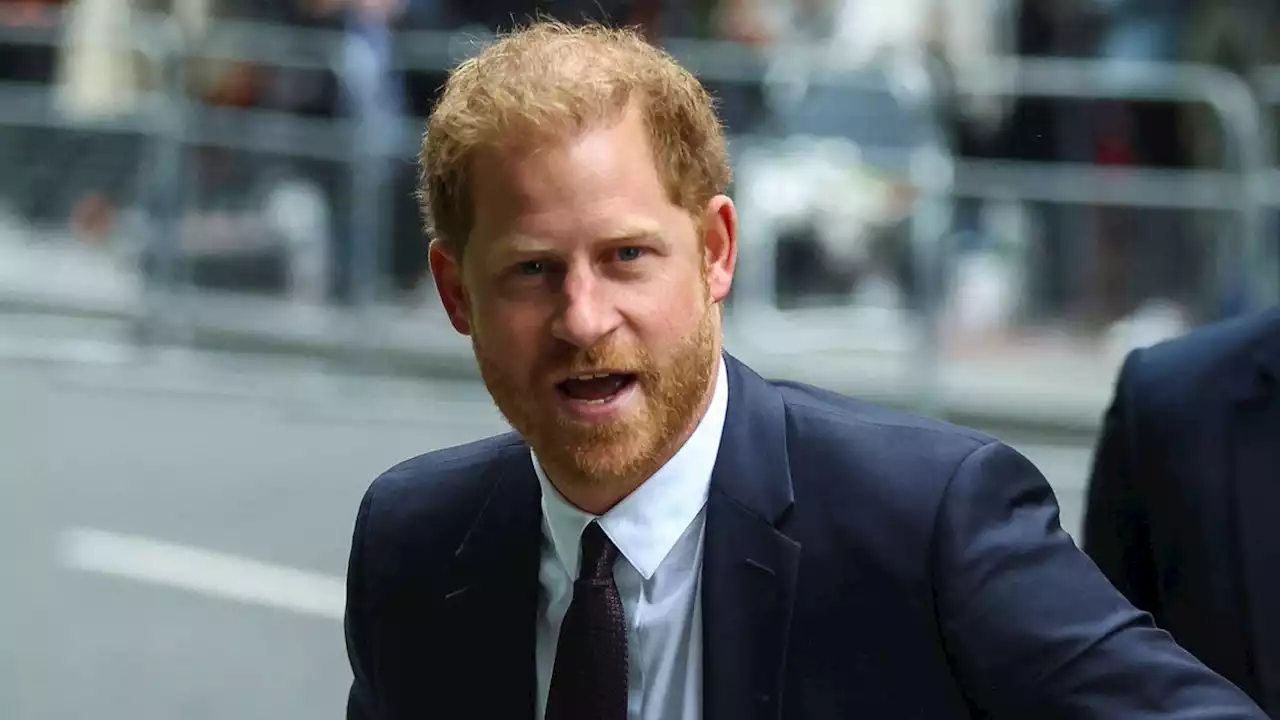 Prince Harry to resume giving evidence in hacking case after blaming tabloids for 'inciting hatred'