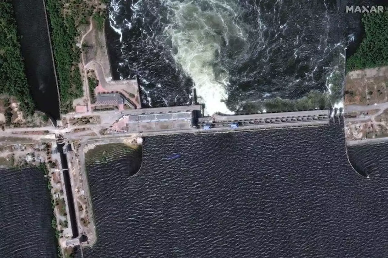 What is the Kakhovka dam in Ukraine, and what happened?