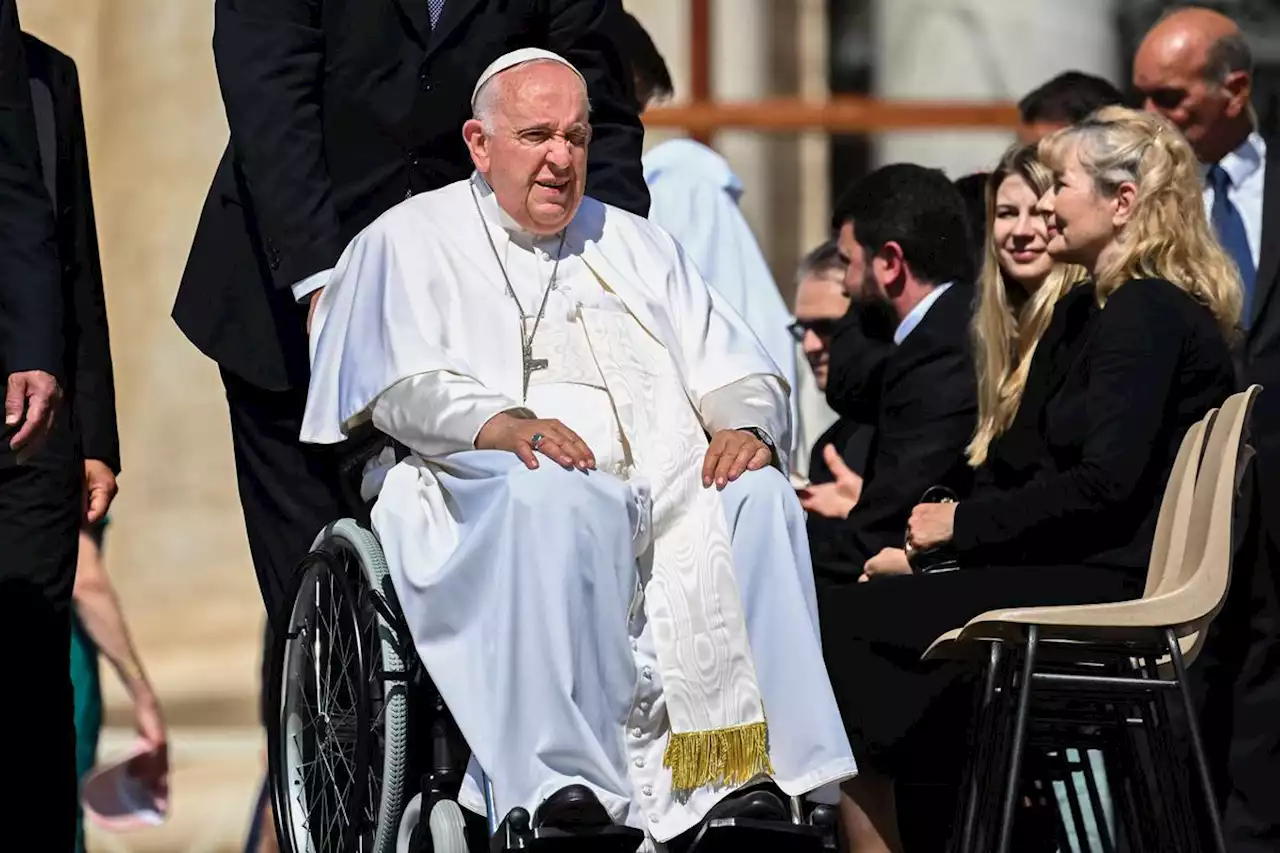 Le pape François va être opéré en urgence ce mercredi pour un risque d’occlusion intestinale