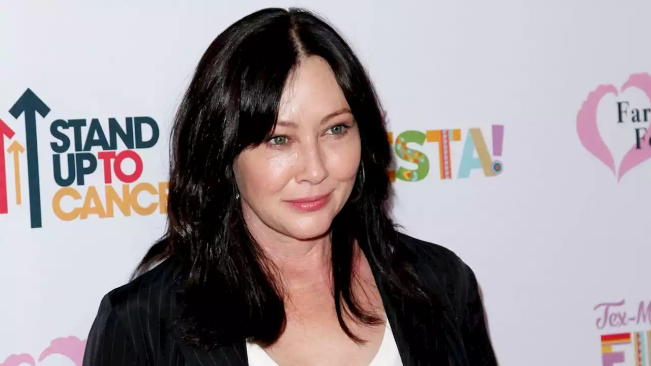 Shannen Doherty announces breast cancer has spread to her brain