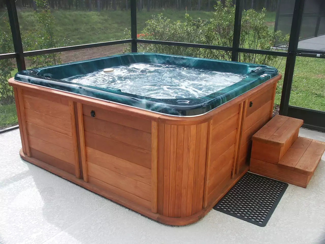 Urgent health warning over deadly disease that spreads in hot tubs and showers