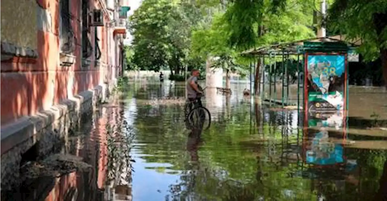 Ukraine evacuates thousands after key dam destroyed