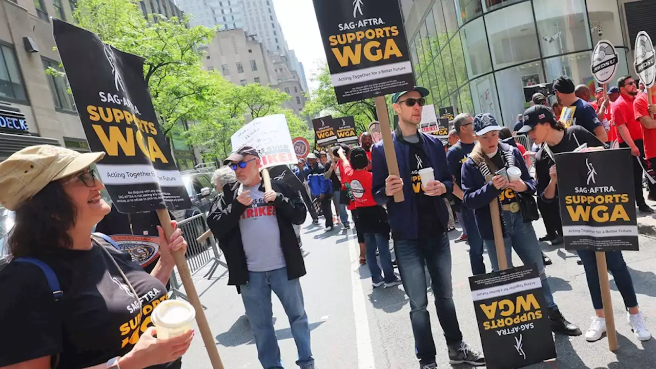 WGA East Cancels Picket Lines as Wildfire Smoke Covers New York City Metro Area