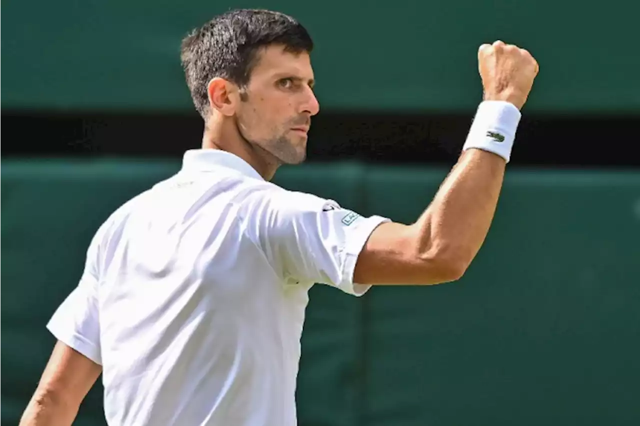 Em duelo de gerações, Djokovic pega Alcaraz atrás de recorde