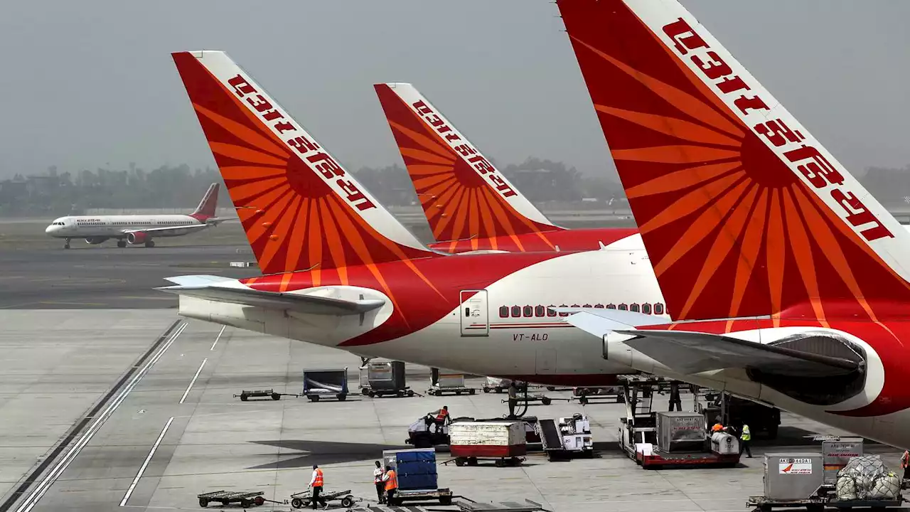 Air India plane flying from New Delhi to San Francisco lands in Russia after engine problem