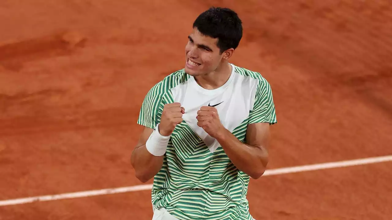 French Open Day 10: Carlos Alcaraz stomps Stefanos Tsitsipas, will face Novak Djokovic in semifinal