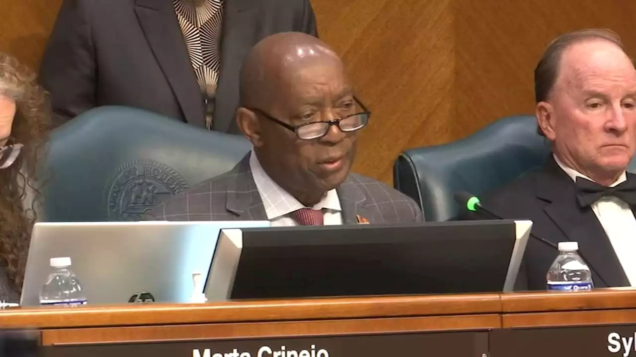 'We just made history': City of Houston passes Mayor Turner's final budget, totaling $6.2B