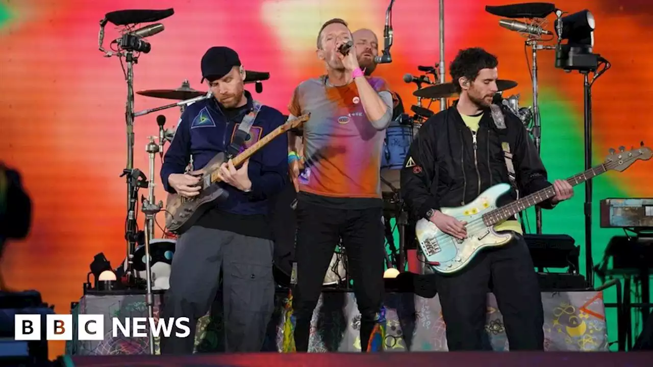 Coldplay: Are the bands fans as eco-conscious as them?