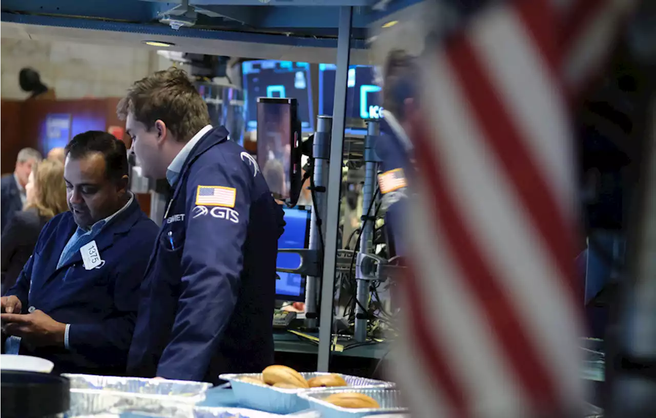 Nasdaq dan S&amp;P 500 Terkoreksi, Dow Jones Menguat di Wall Street