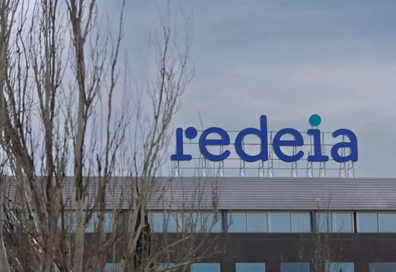 Redeia vuelve a enfrentarse a la media de 200 sesiones