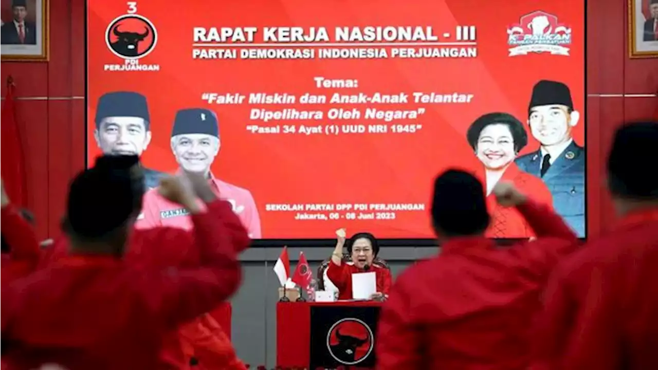 Isak Tangis Megawati Kenang 10 Tahun Wafatnya Taufiq Kiemas