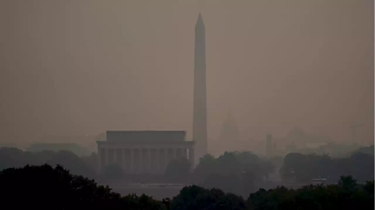 Smoky haze blanketing U.S., Canada could last for days as wildfires rage, winds won't budge