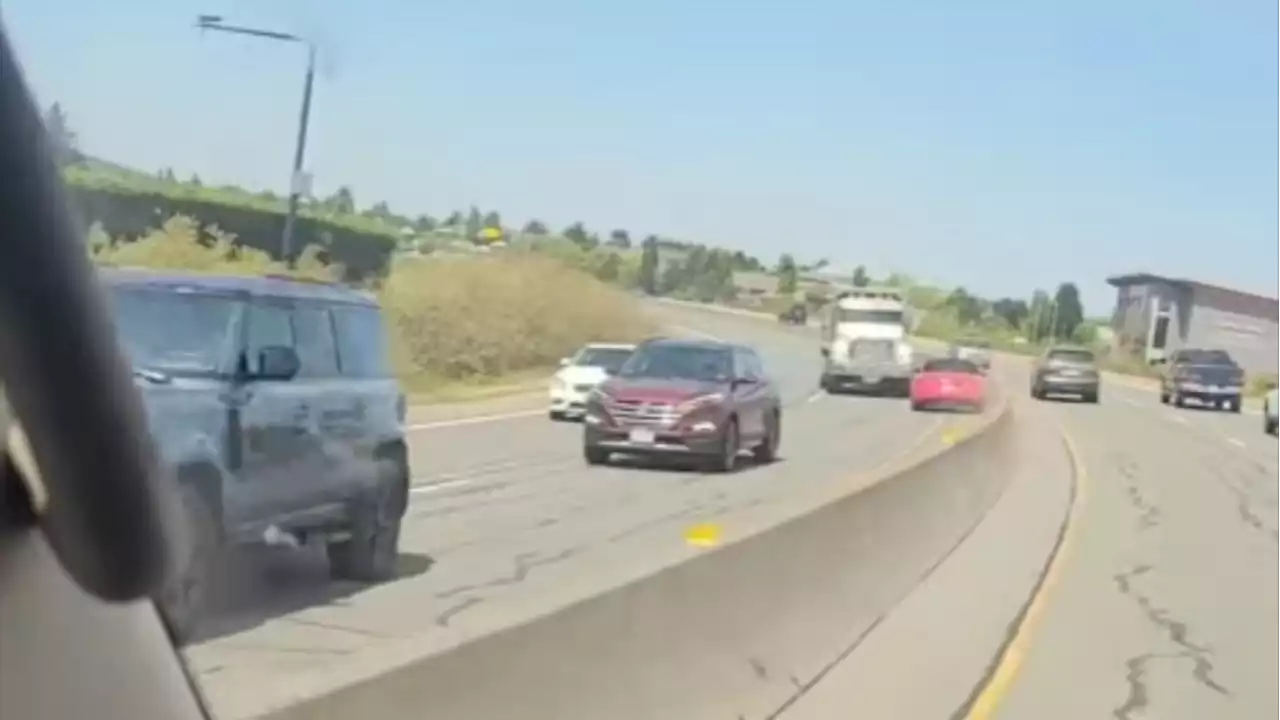 Video shows Audi driving into oncoming traffic on Vancouver Island highway