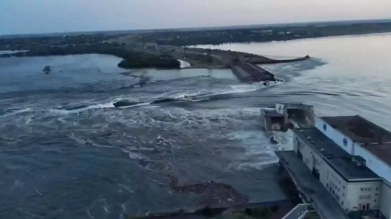 Balance de rotura en presa de Ucrania: evacuados, animales muertos y cortes de energía