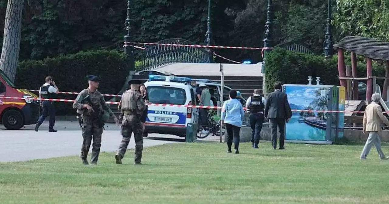 Attacco con coltello in un parco di Annecy: tra i feriti anche diversi bambini - Il Fatto Quotidiano