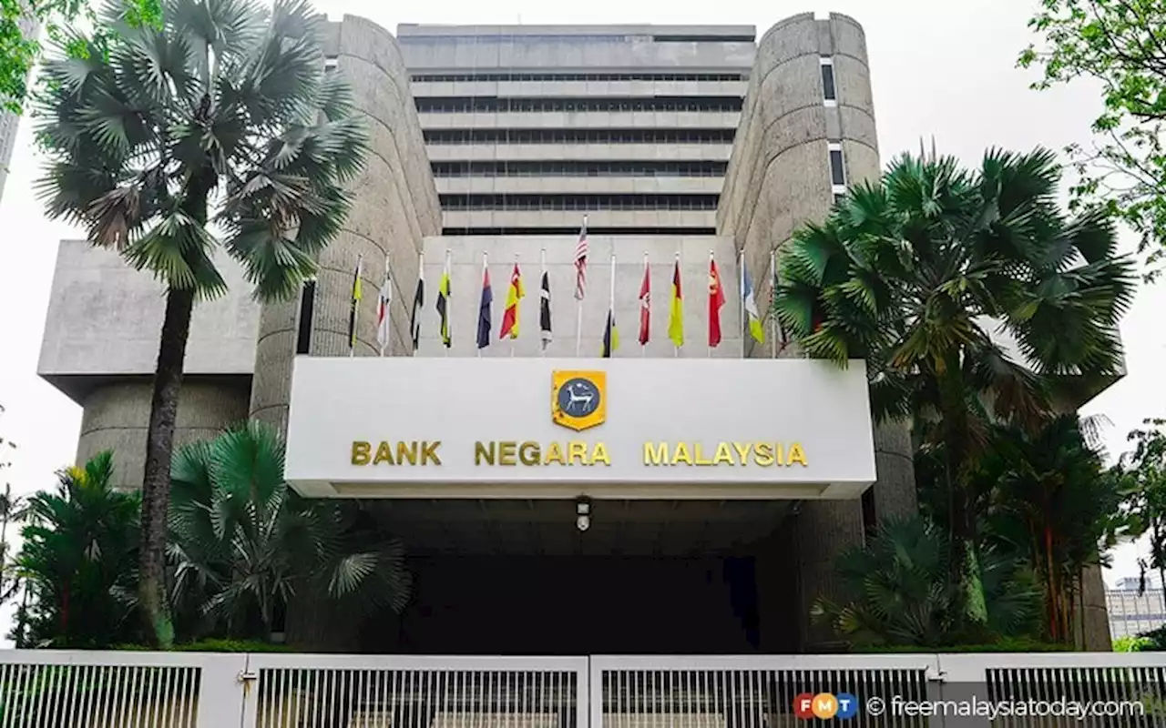 BNM’s international reserves slip to RM520.4bil